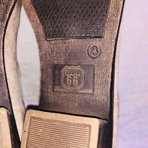 Womens Booties Beige Faux Suede Ankle Boot Zipper Size 8 - Picture 12 of 12